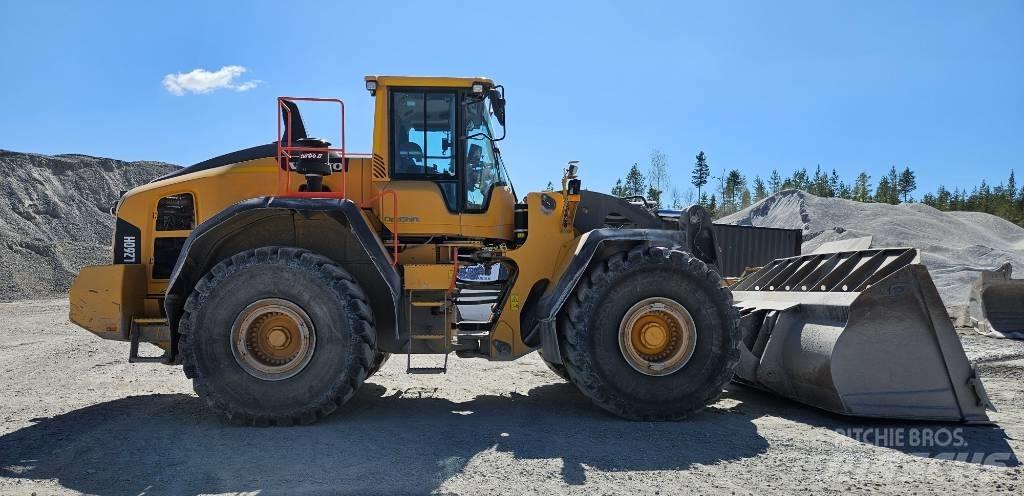 Volvo L 260 H Iekrāvēji uz riteņiem