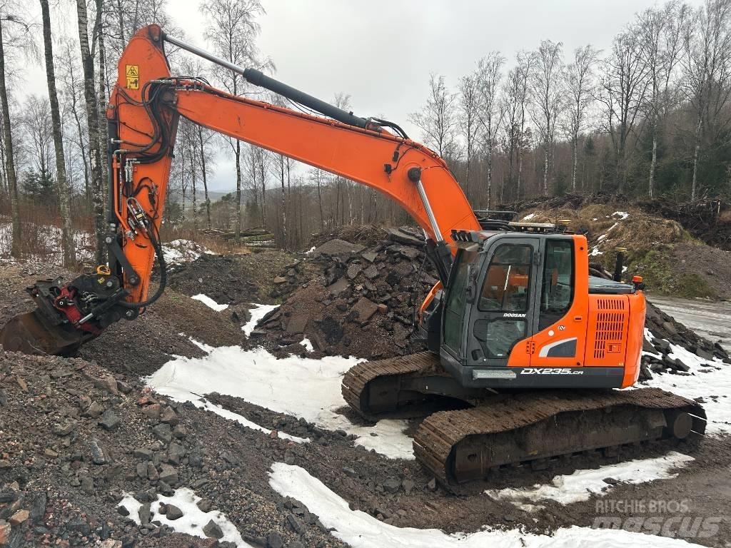Doosan DX 235 LCR-5 Kāpurķēžu ekskavatori