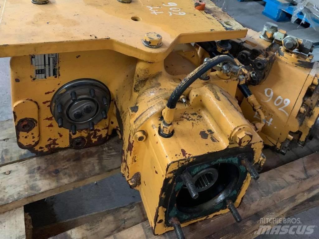 Liebherr 902 Transmisija