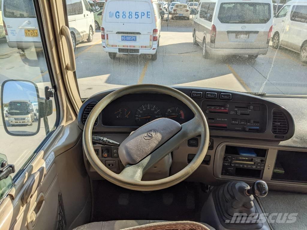 Toyota Coaster Bus Mikroautobusi