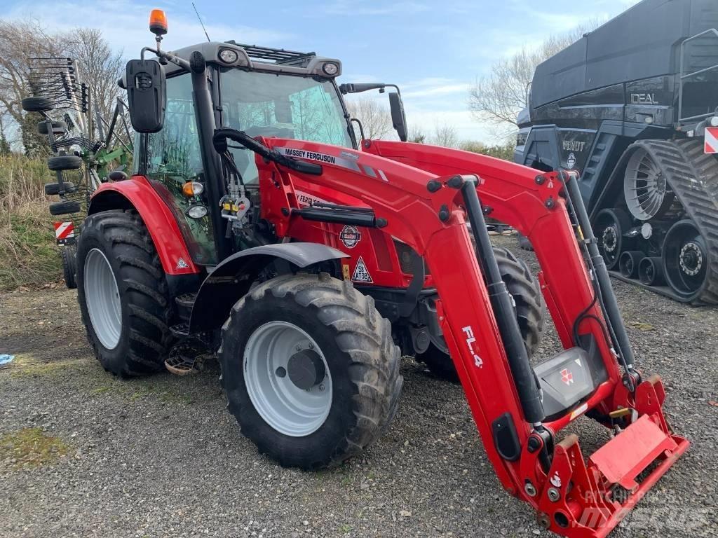 Massey Ferguson 5712 Traktori