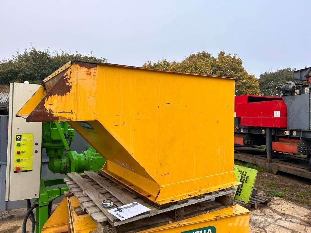 Untha RS50 Feed Hood Atkritumu savācēju rezerves daļas