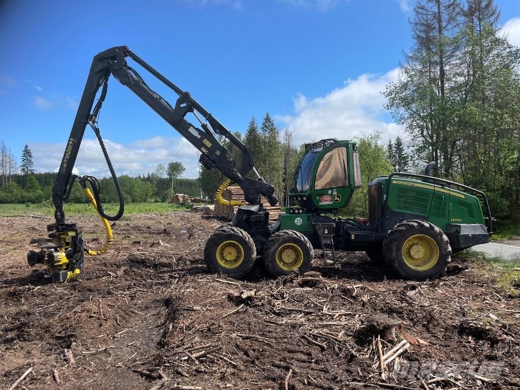 John Deere 1270 G Harvesteri