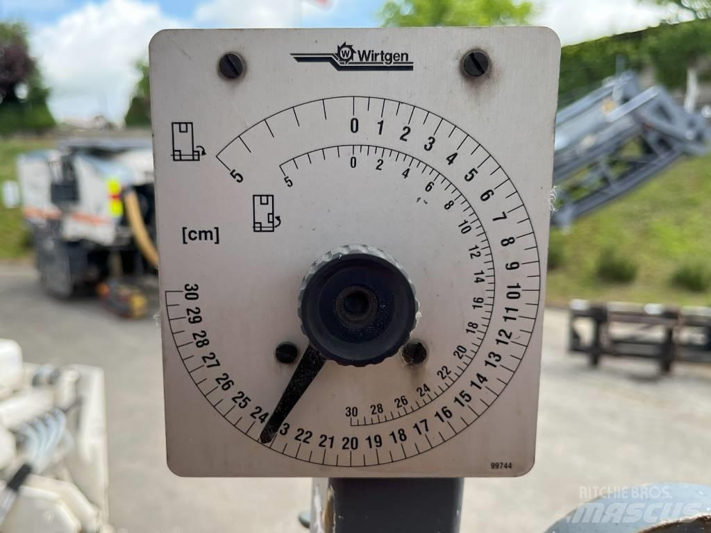 Wirtgen W 1000 F Asfalta dzesēšanas iekārtas
