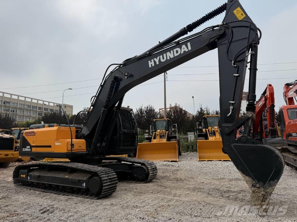 Hyundai HX 220 Kāpurķēžu ekskavatori