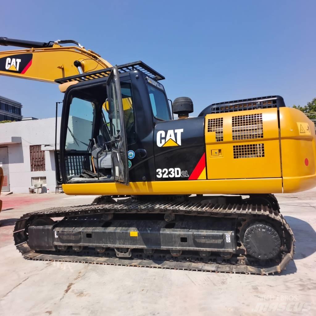 CAT 320 D2L Kāpurķēžu ekskavatori