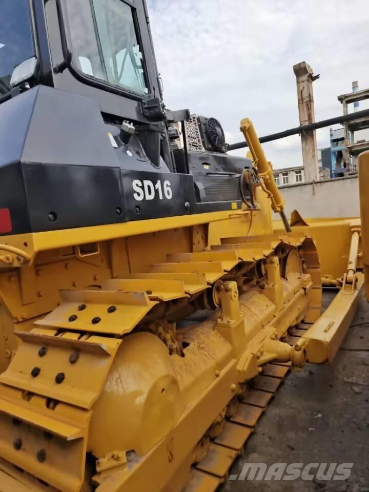 Shantui SD 22 Kāpurķēžu buldozeri