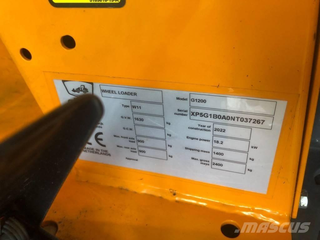 GiANT G 1200 Multifunkcionālie iekrāvēji