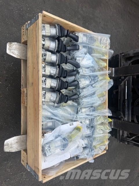 Rexroth NEW JOYSTICK Kabīnes un interjers