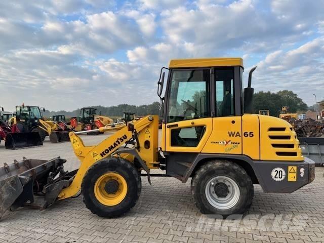 Komatsu WA 65-3 Iekrāvēji uz riteņiem