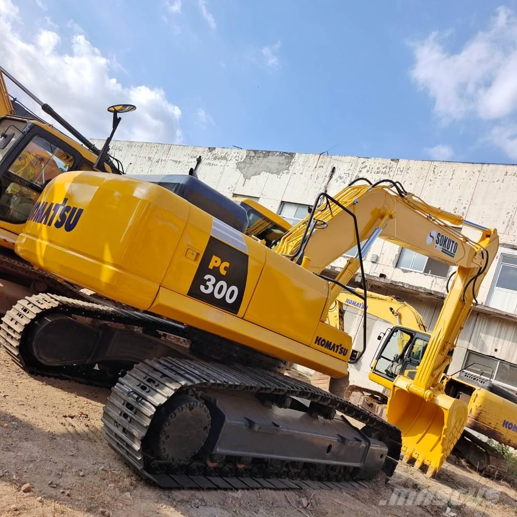 Komatsu PC 300-7 Kāpurķēžu ekskavatori
