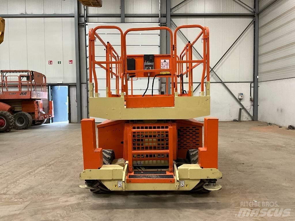 JLG 260 MRT Šķerveida pacēlāji