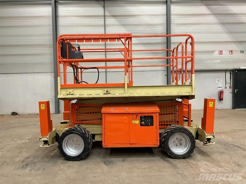 JLG 260 MRT Šķerveida pacēlāji