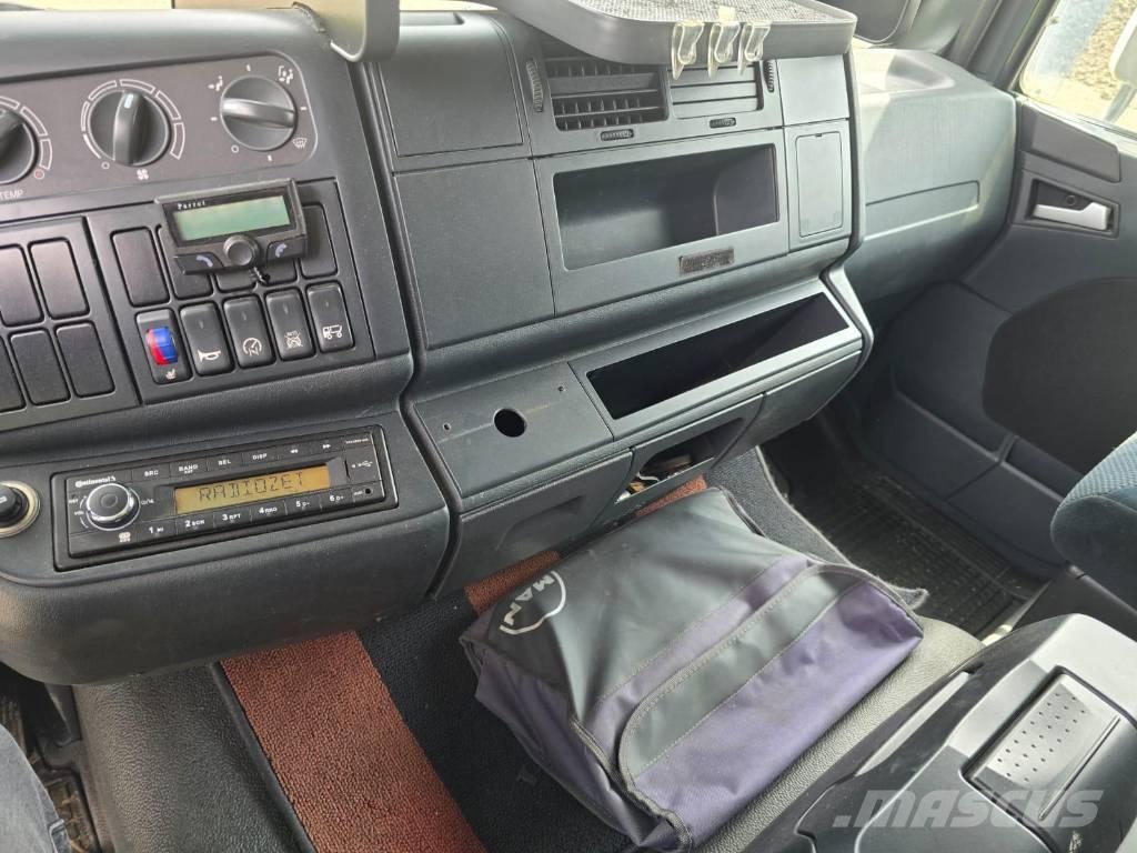 MAN 13.250 / 4x4 Furgons