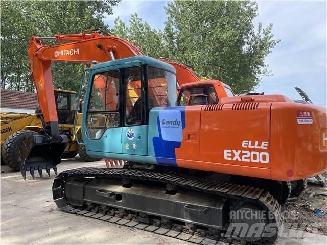 Hitachi EX200-3 Kāpurķēžu ekskavatori