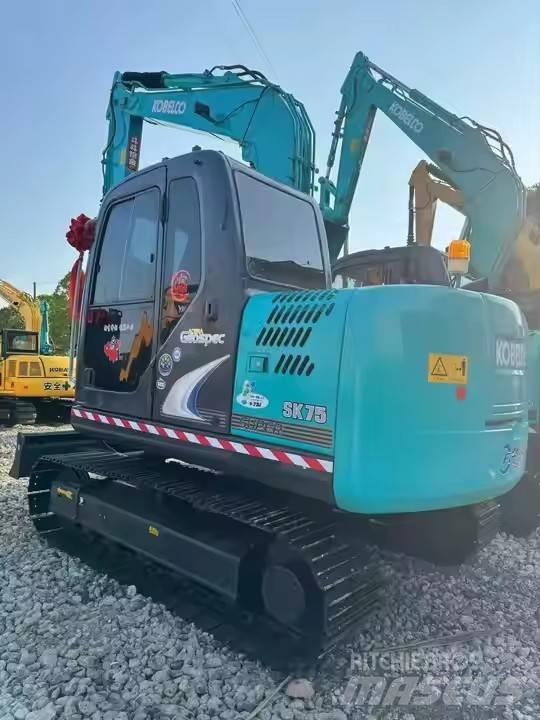 Kobelco SK 75 Kāpurķēžu ekskavatori