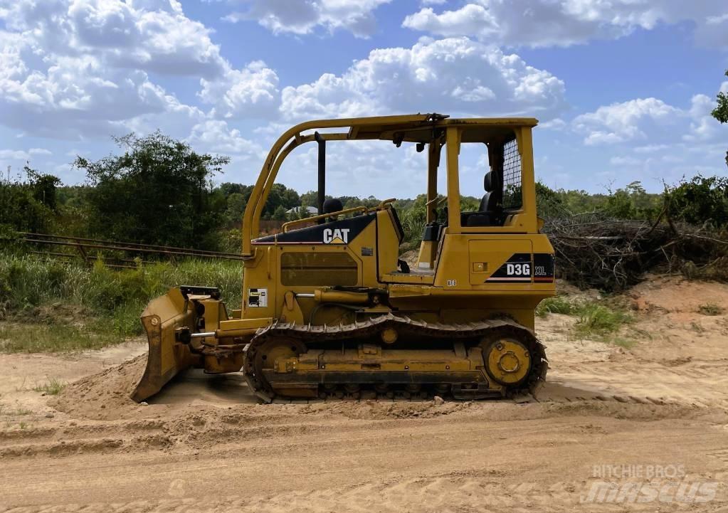 CAT D3G XL Kāpurķēžu buldozeri