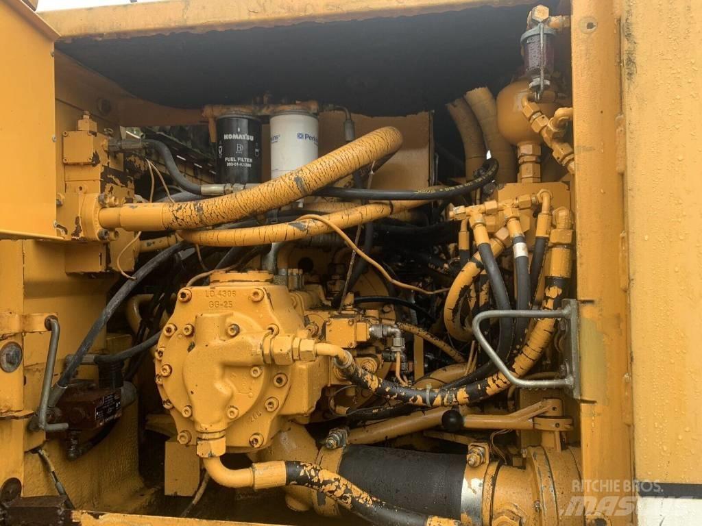 Liebherr 900 Ekskavatori uz riteņiem