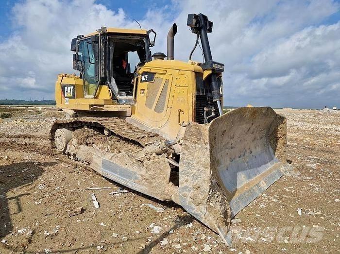 CAT D7E Kāpurķēžu buldozeri