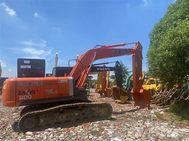 Hitachi ZX200-3G Kāpurķēžu ekskavatori