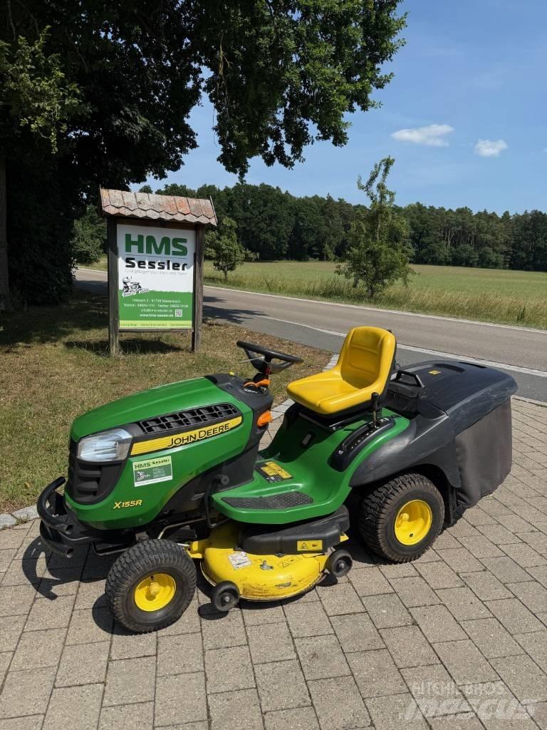 John Deere X 155 R Mauriņa traktors