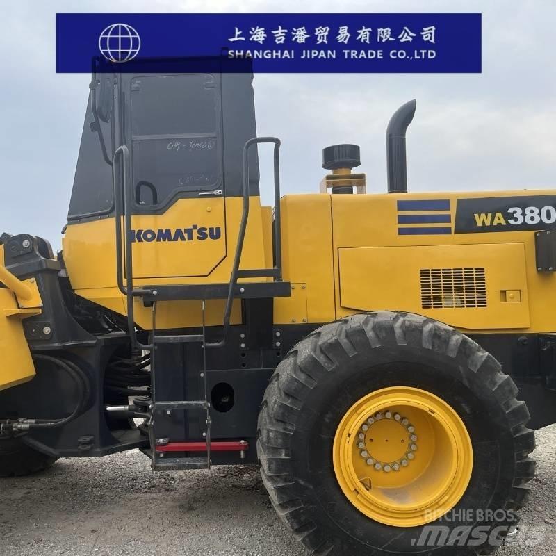 Komatsu WA 380 Iekrāvēji uz riteņiem