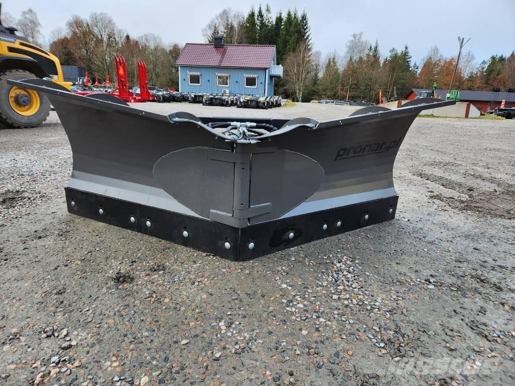 Pronar PUV 3000 M Sniega naži un tīrītāji