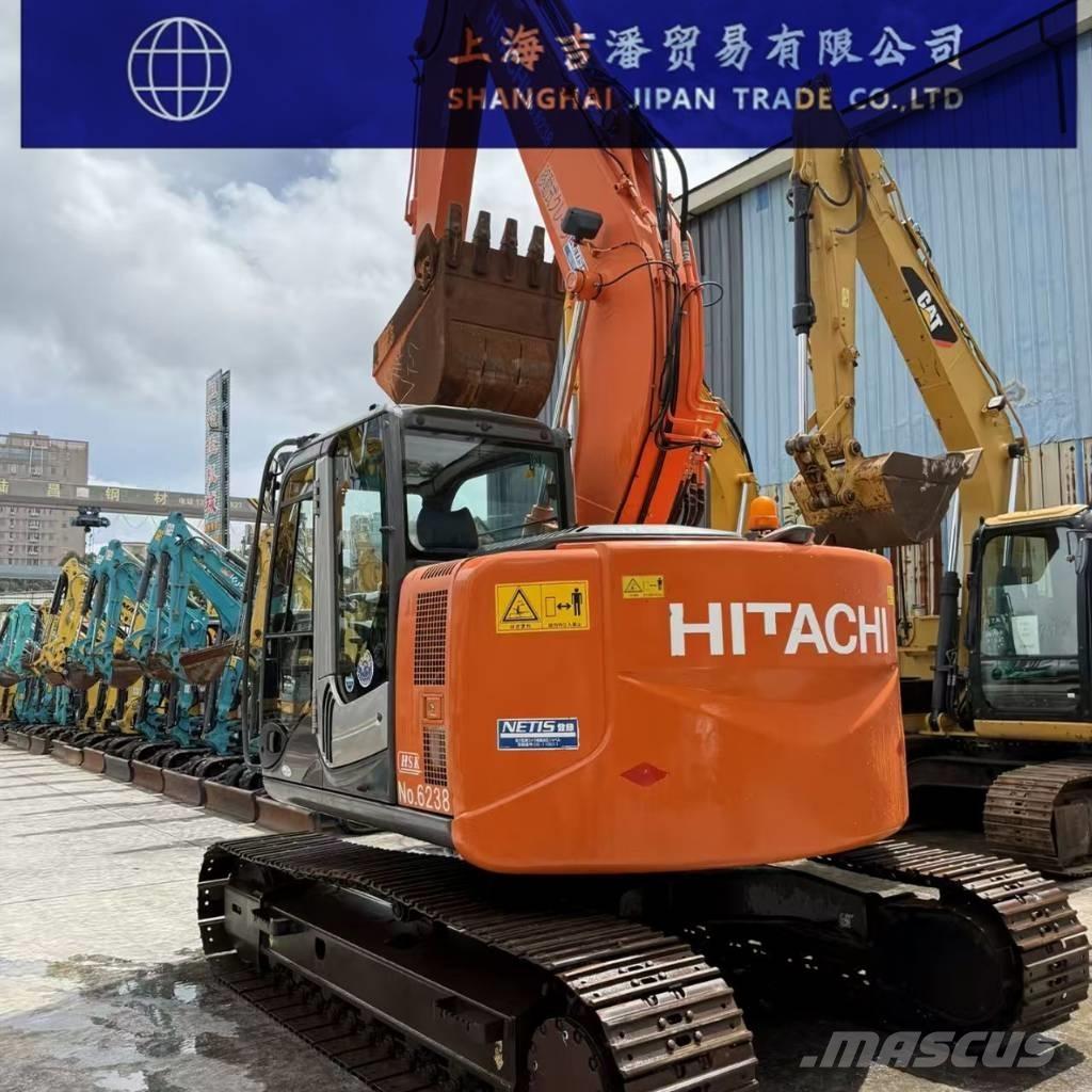 Hitachi ZX 135 Kāpurķēžu ekskavatori