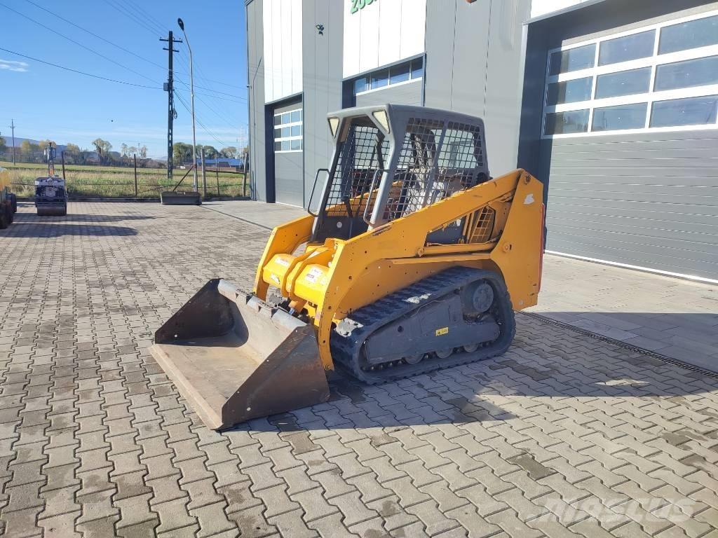 Bobcat T 140 Lietoti riteņu kompaktiekrāvēji