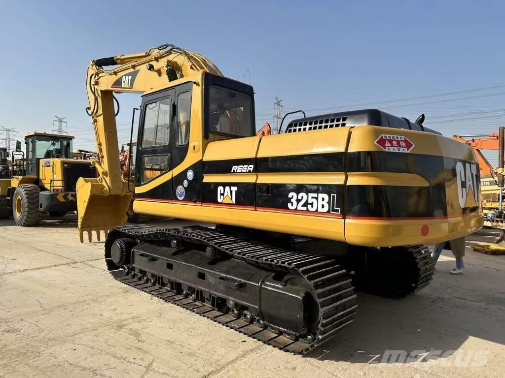 CAT 325 B L Kāpurķēžu ekskavatori