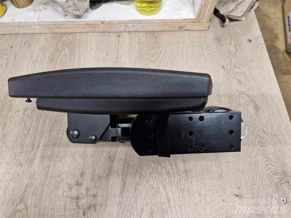 Eco Log B7033579 Kabīnes un interjers