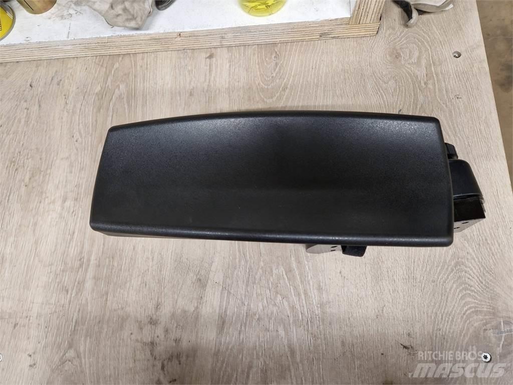 Eco Log B7033579 Kabīnes un interjers