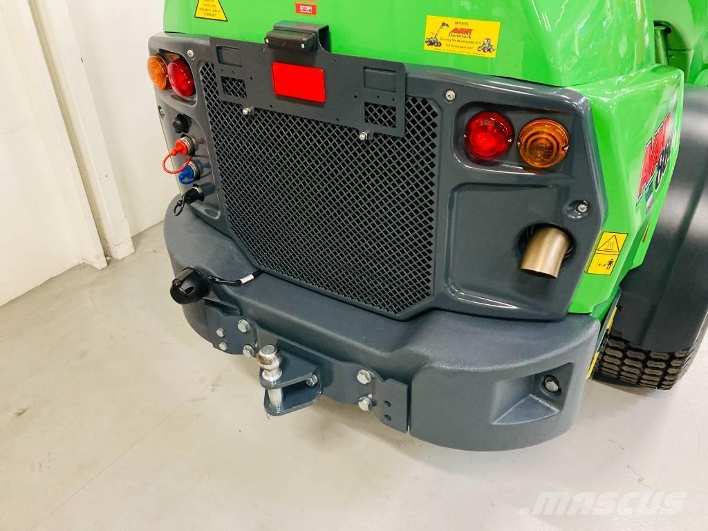 Avant 860 i Mini iekrāvēji