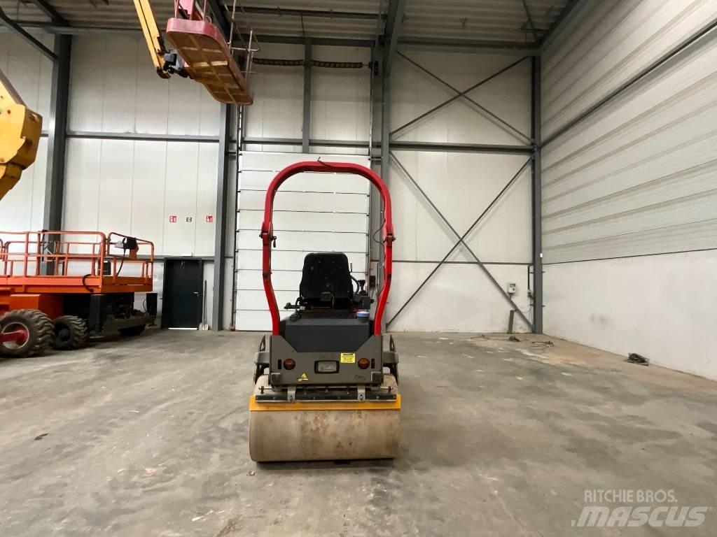 Ammann ARX 26 Divvalču grunts veltņi