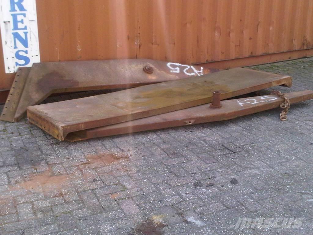 Volvo A25 tailgates Šasija un piekare