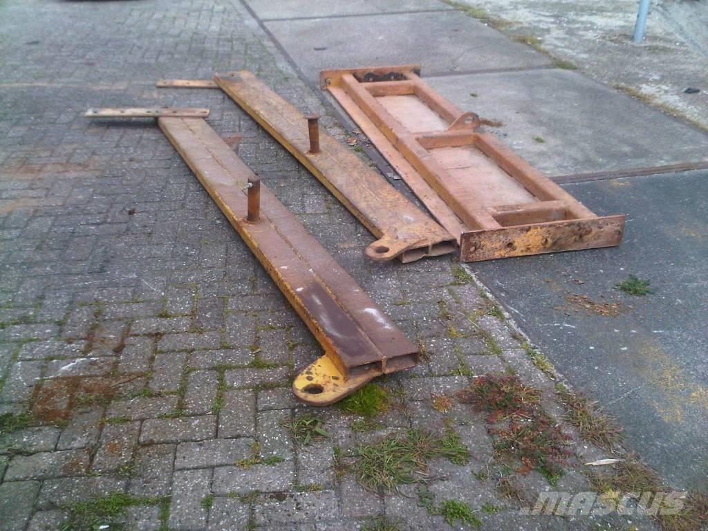 Volvo A25 tailgates Šasija un piekare