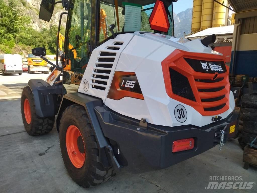 Bobcat L 85 Iekrāvēji uz riteņiem