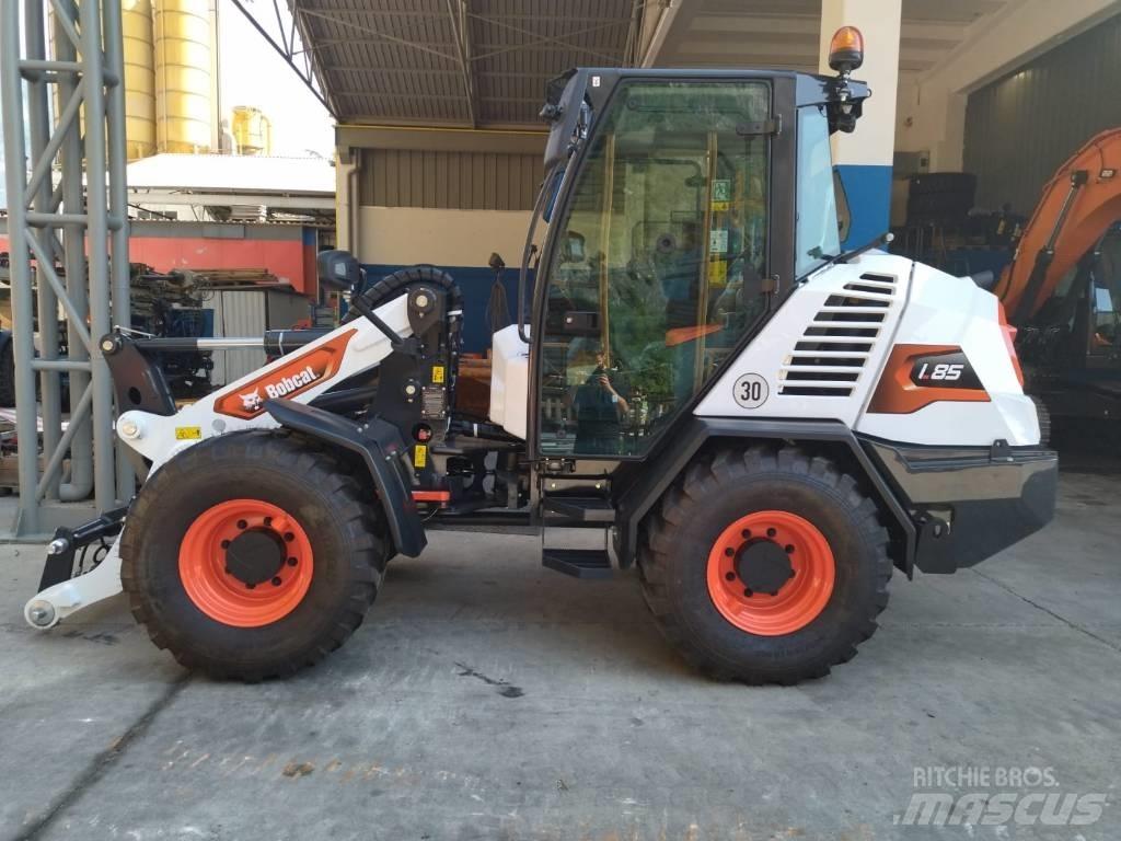 Bobcat L 85 Iekrāvēji uz riteņiem