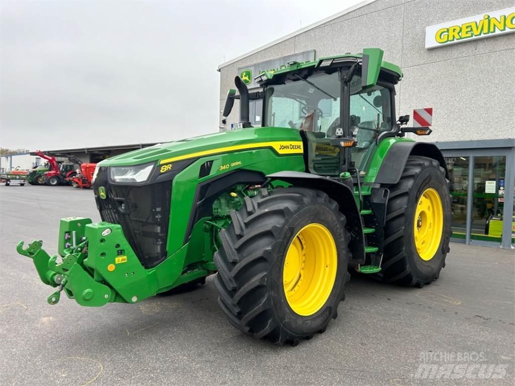 John Deere 8R340 Traktori
