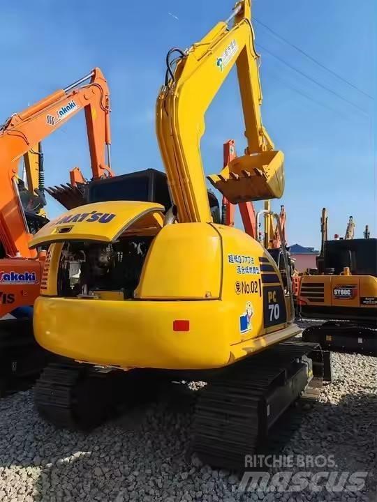 Komatsu PC70 Kāpurķēžu ekskavatori