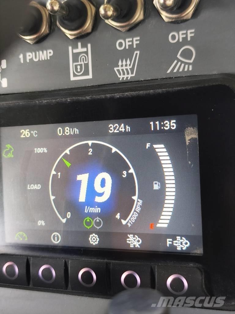 Avant 650 Multifunkcionālie iekrāvēji