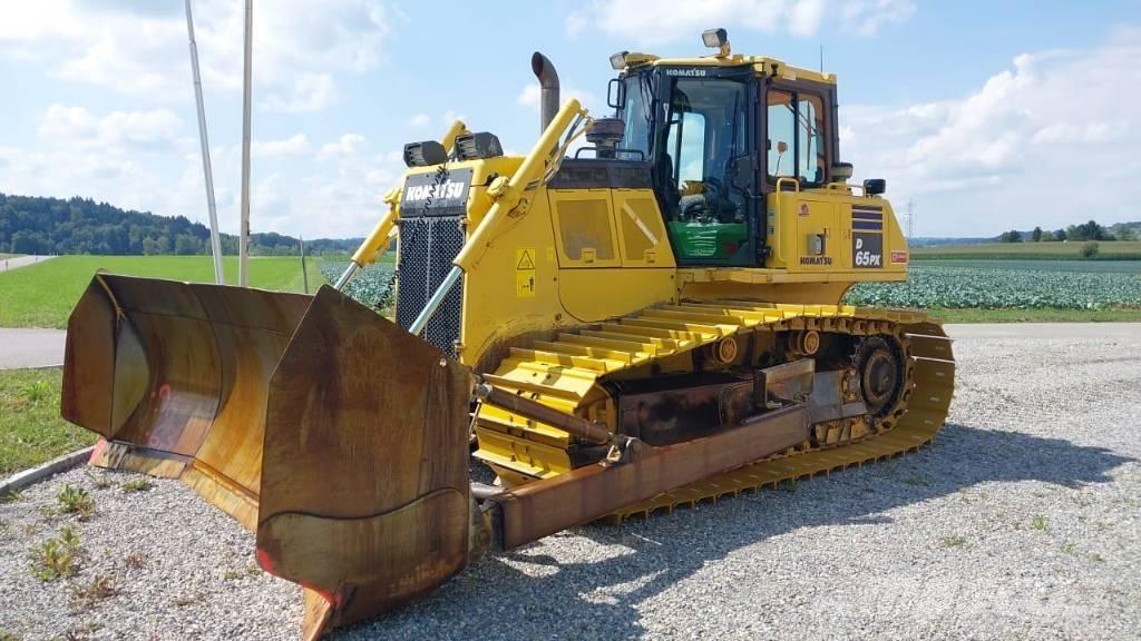 Komatsu D 65 PX-18 Kāpurķēžu buldozeri