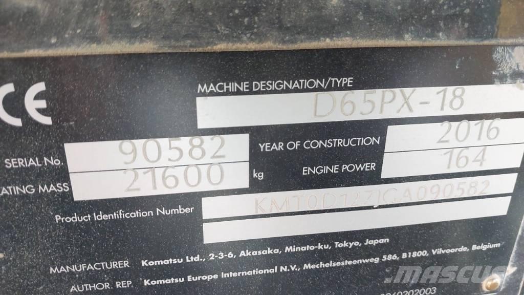 Komatsu D 65 PX-18 Kāpurķēžu buldozeri