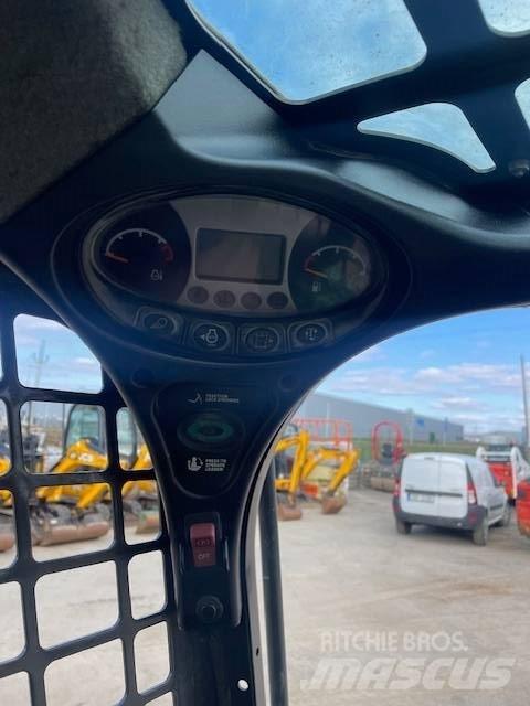 Bobcat T 550 Lietoti riteņu kompaktiekrāvēji