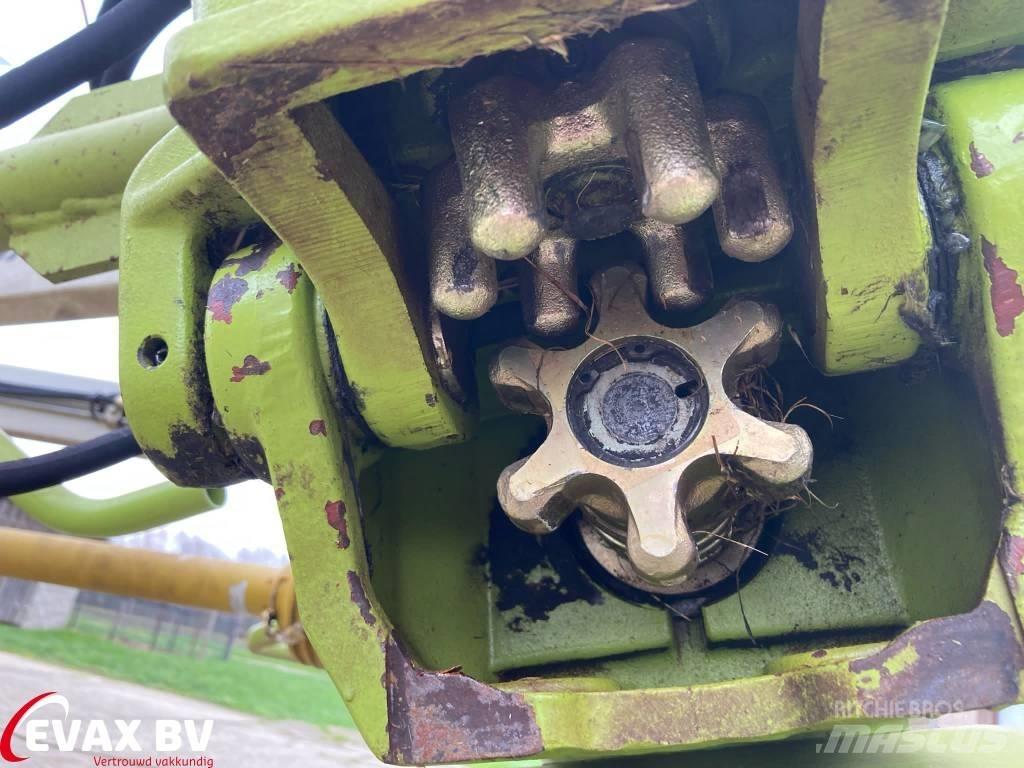 CLAAS Volto 870 T Grābekļi un siena ārdītāji