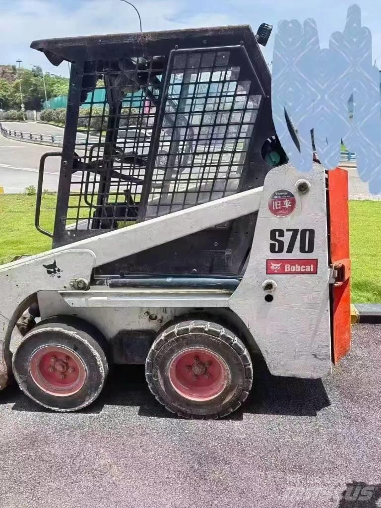 Bobcat S 70 Lietoti riteņu kompaktiekrāvēji