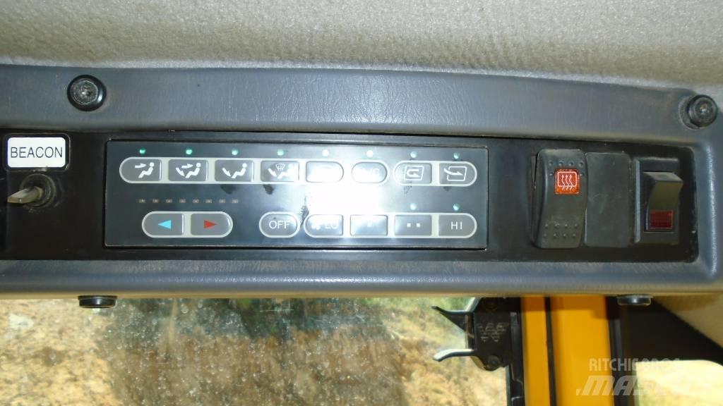 Komatsu WA 250 L-5 Iekrāvēji uz riteņiem