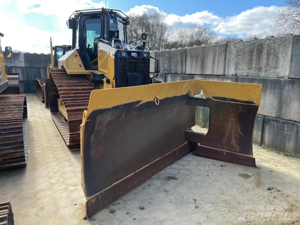 CAT D 5 LGP - D5 LGP Kāpurķēžu buldozeri