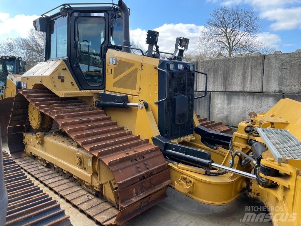 CAT D 5 LGP - D5 LGP Kāpurķēžu buldozeri