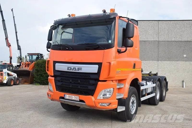 DAF CF 460 Treileri ar āķi